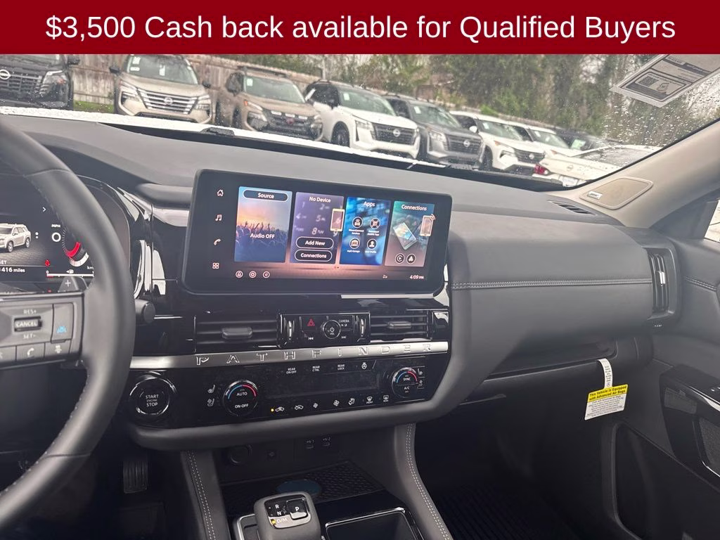 2026 Everest White Pearl Tricoat Nissan Pathfinder Platinum FWD SUV
