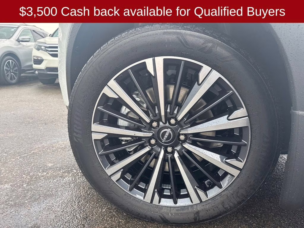 2026 Everest White Pearl Tricoat Nissan Pathfinder Platinum FWD SUV