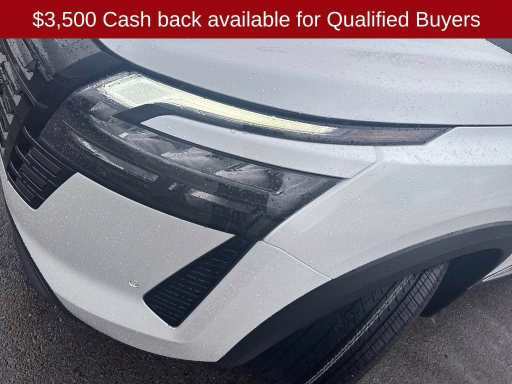 2026 Everest White Pearl Tricoat Nissan Pathfinder Platinum FWD SUV