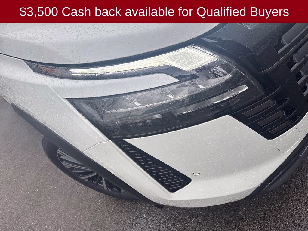 2026 Everest White Pearl Tricoat Nissan Pathfinder Platinum FWD SUV