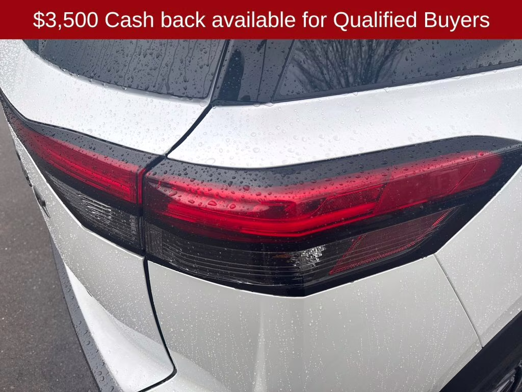 2026 Everest White Pearl Tricoat Nissan Pathfinder Platinum FWD SUV