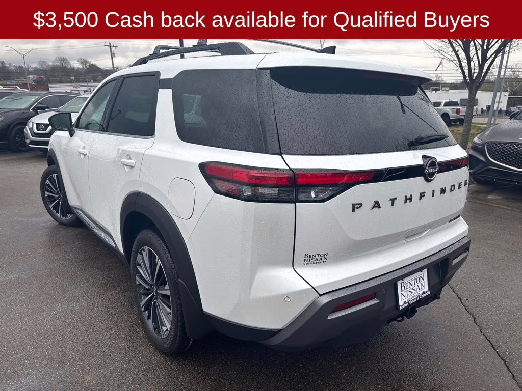2026 Everest White Pearl Tricoat Nissan Pathfinder Platinum FWD SUV