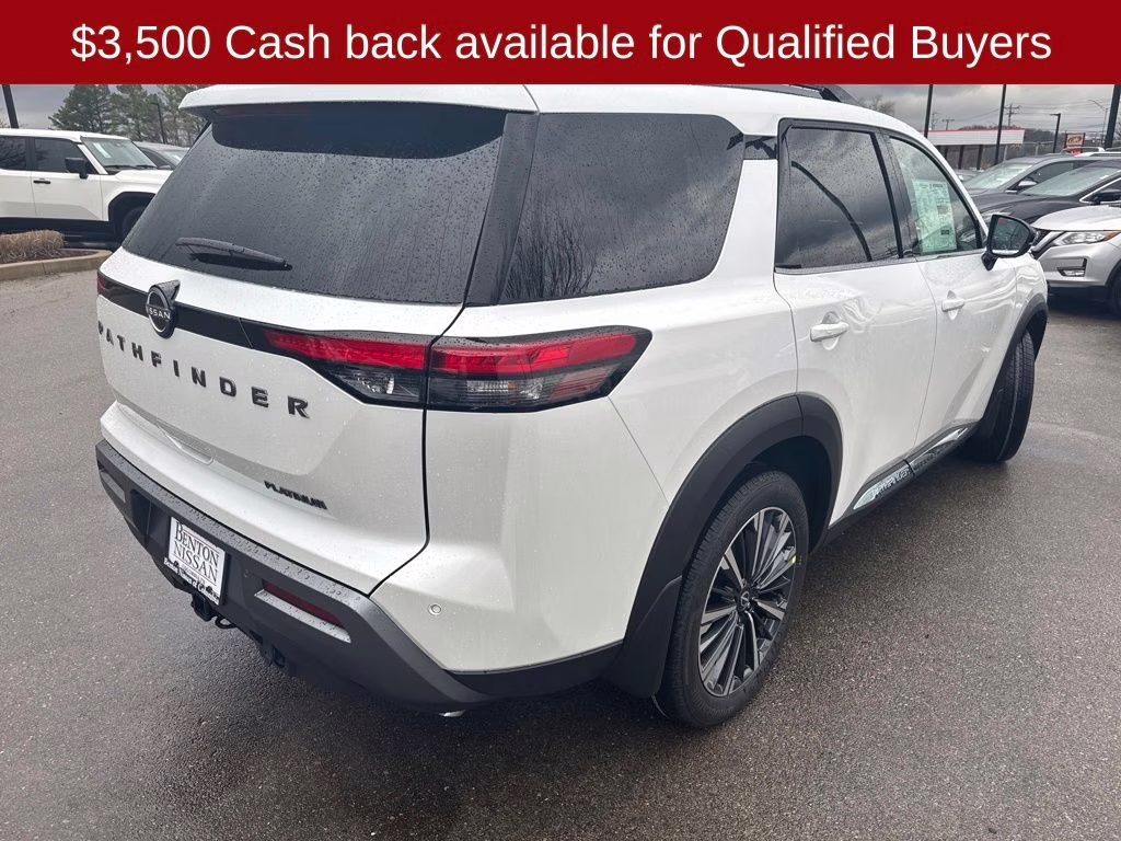 2026 Everest White Pearl Tricoat Nissan Pathfinder Platinum FWD SUV