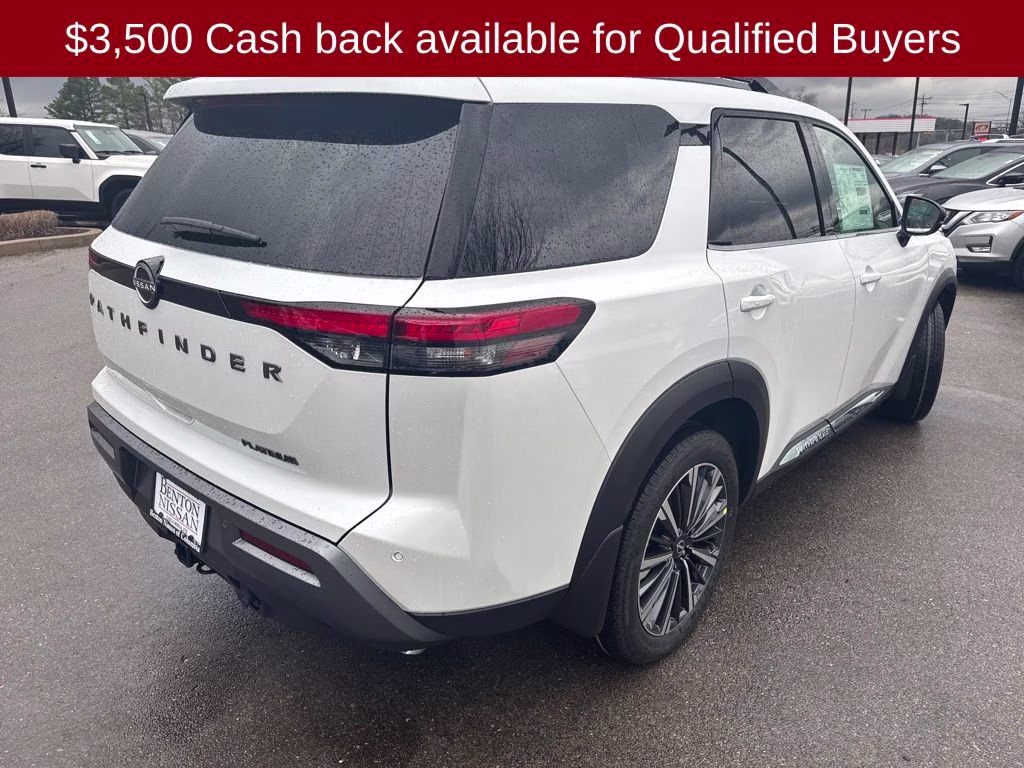2026 Everest White Pearl Tricoat Nissan Pathfinder Platinum FWD SUV