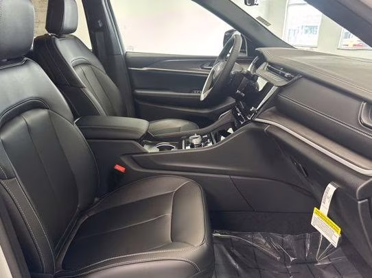 2026 Bright White Clearcoat Jeep Grand Cherokee L Limited 4X4 SUV