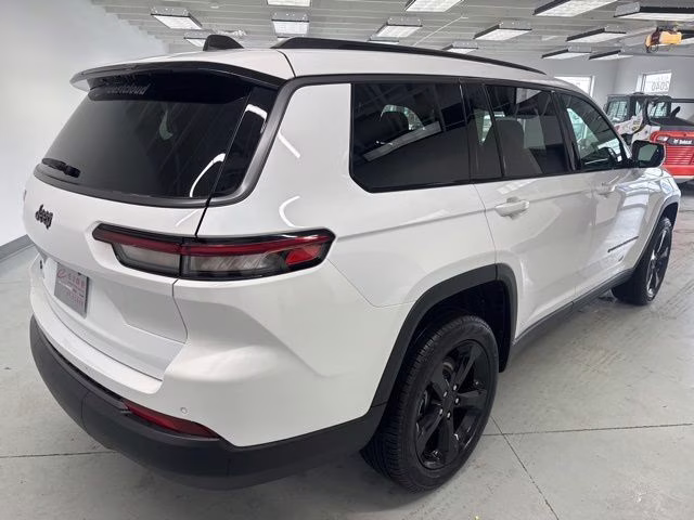 2026 Bright White Clearcoat Jeep Grand Cherokee L Limited 4X4 SUV