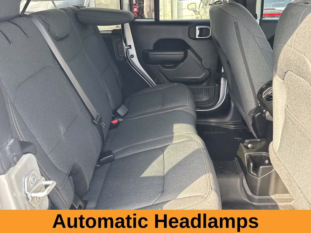 2024 Silver Zynith Clearcoat Jeep Wrangler Willys 4X4 SUV