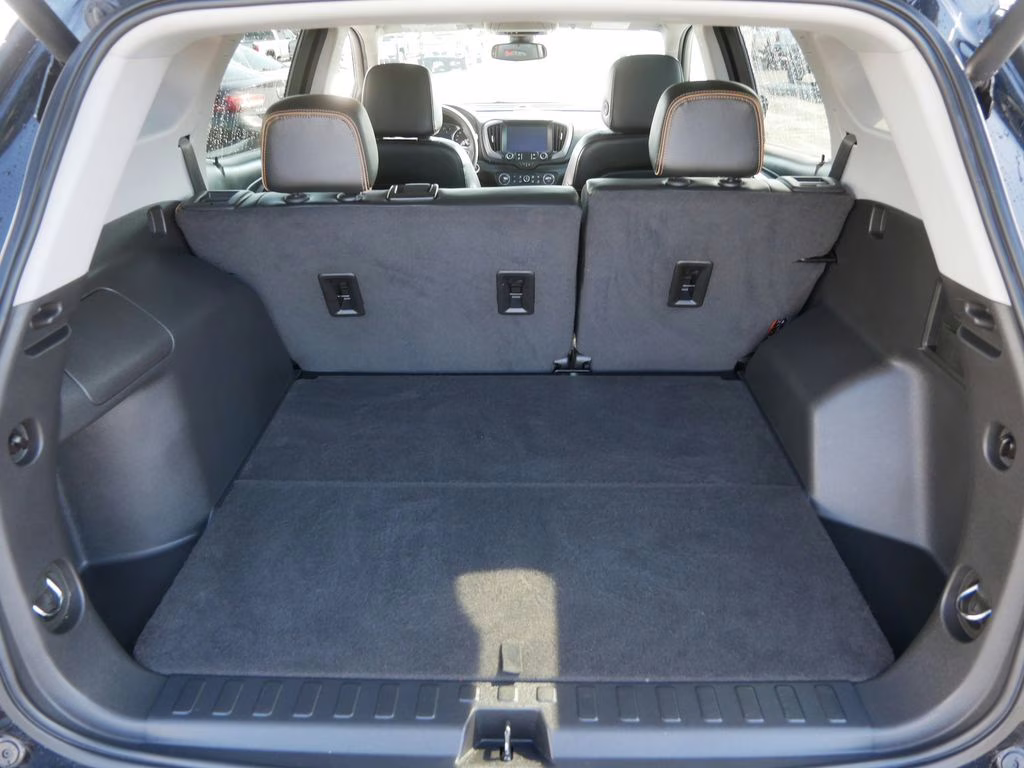 2023 Ebony Twilight Metallic GMC Terrain AT4 AWD SUV