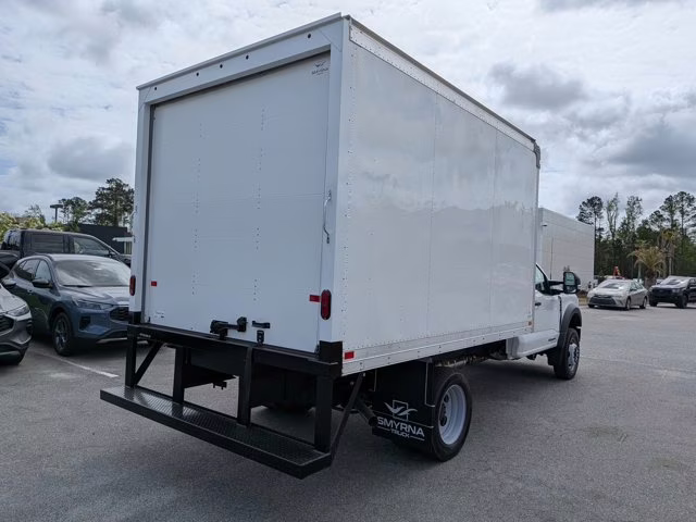 2026 Oxford White Ford Super Duty F-550 DRW XL 4X4 Truck