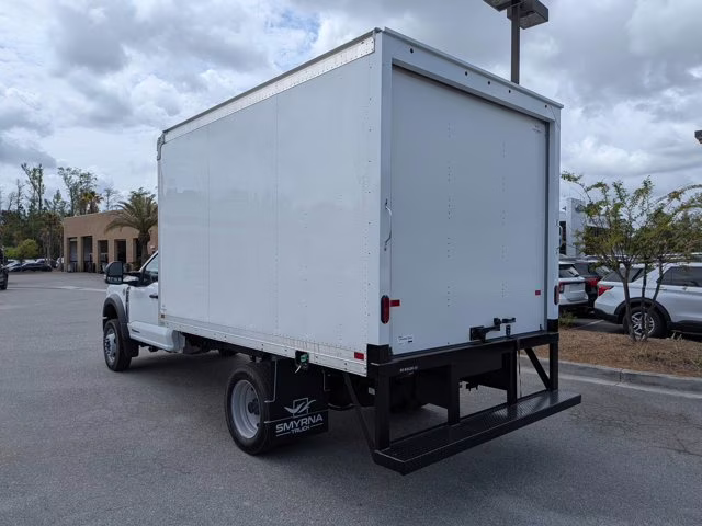 2026 Oxford White Ford Super Duty F-550 DRW XL 4X4 Truck