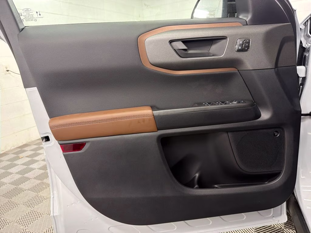 2026 SPACE WHITE Ford Bronco Sport Outer Banks 4X4 SUV