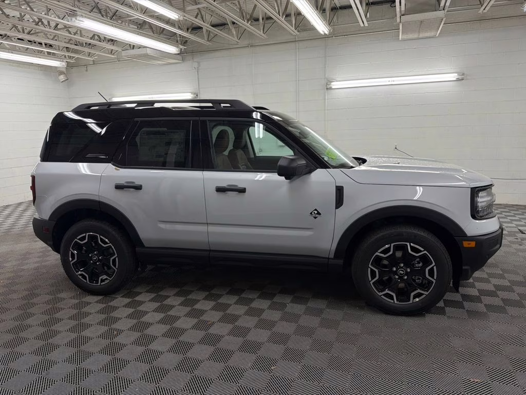 2026 SPACE WHITE Ford Bronco Sport Outer Banks 4X4 SUV