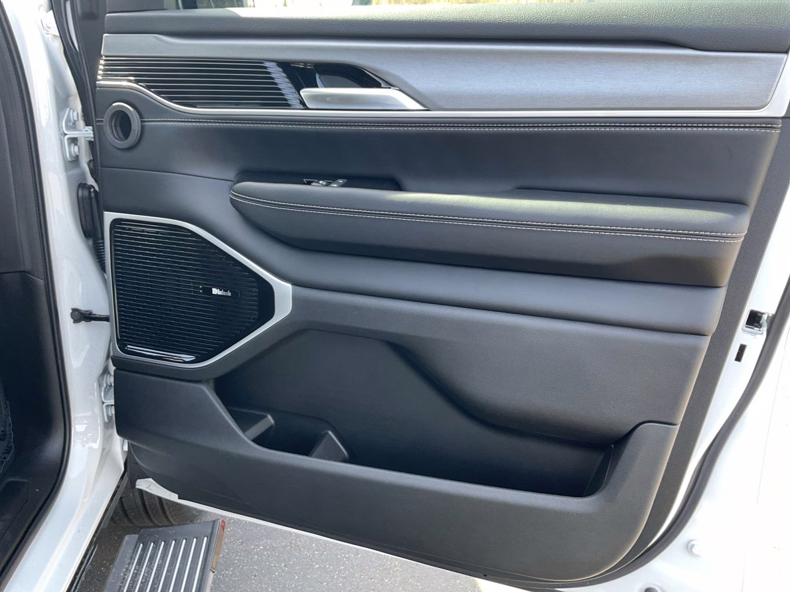 2026 Bright White Clearcoat Jeep Grand Wagoneer L Limited Reserve 4X4 SUV