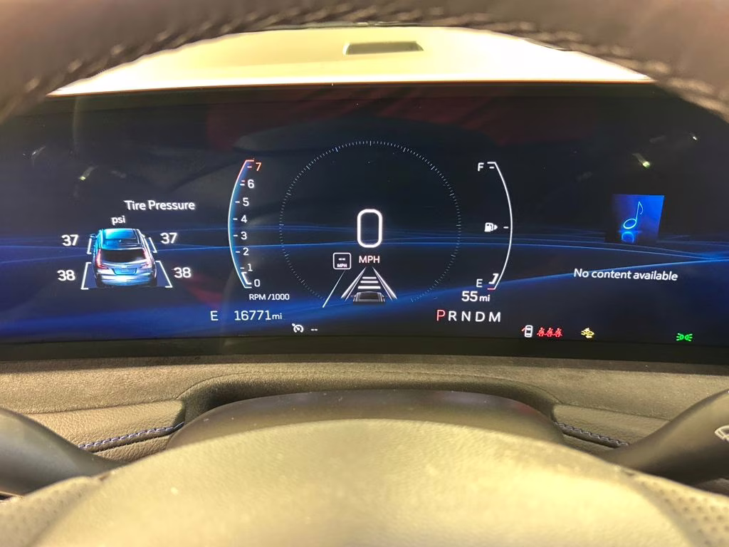 2024 Crystal White Tricoat Cadillac XT4 Sport FWD SUV