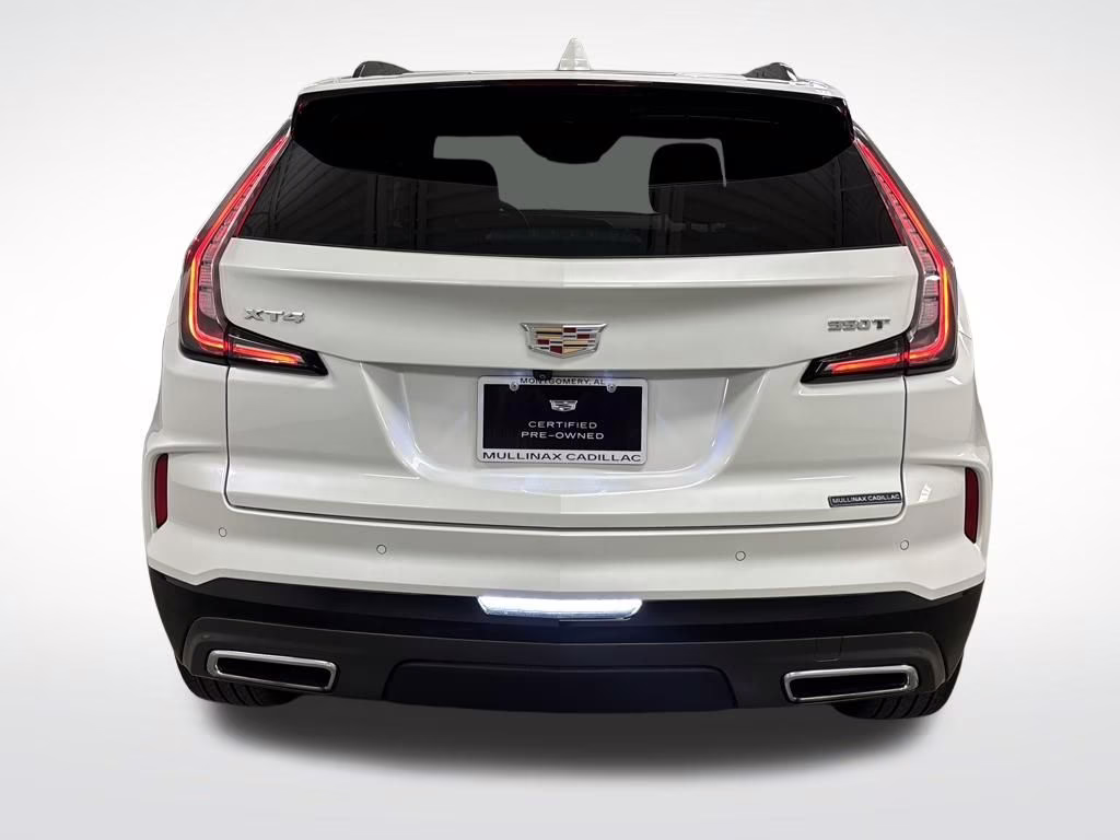 2024 Crystal White Tricoat Cadillac XT4 Sport FWD SUV