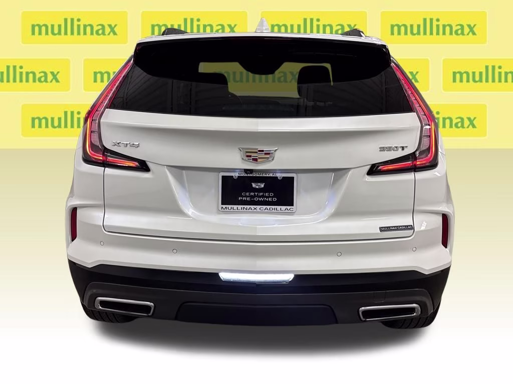 2024 Crystal White Tricoat Cadillac XT4 Sport FWD SUV