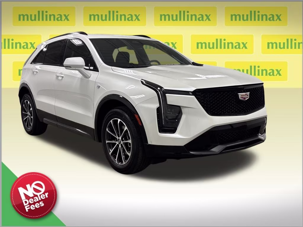 2024 Crystal White Tricoat Cadillac XT4 Sport FWD SUV