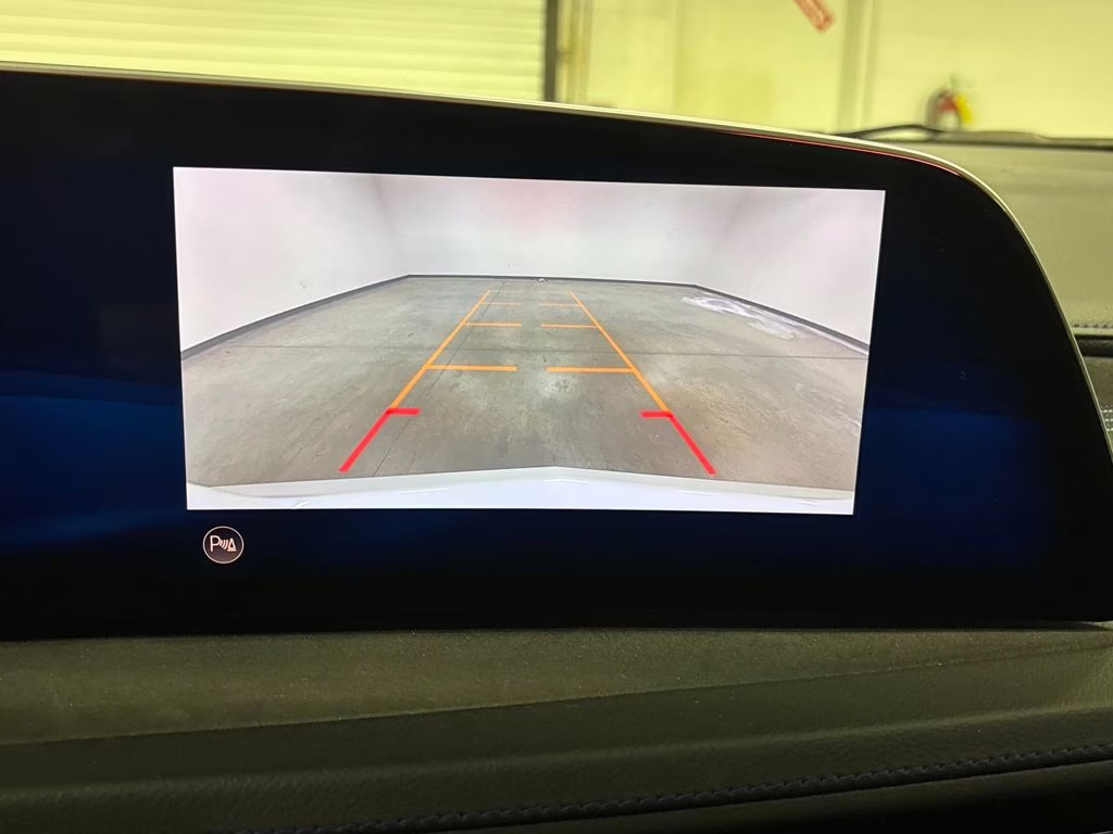 2024 Crystal White Tricoat Cadillac XT4 Sport FWD SUV