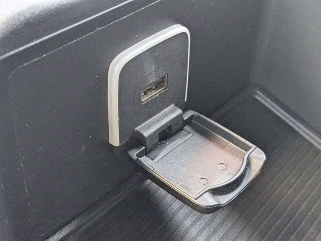 2022 Bright White Clearcoat Ram 2500 Big Horn 4X4 Truck