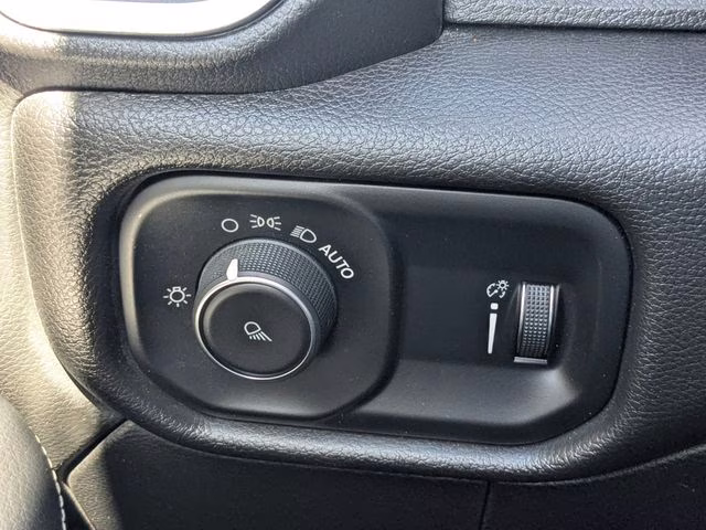 2022 Bright White Clearcoat Ram 2500 Big Horn 4X4 Truck