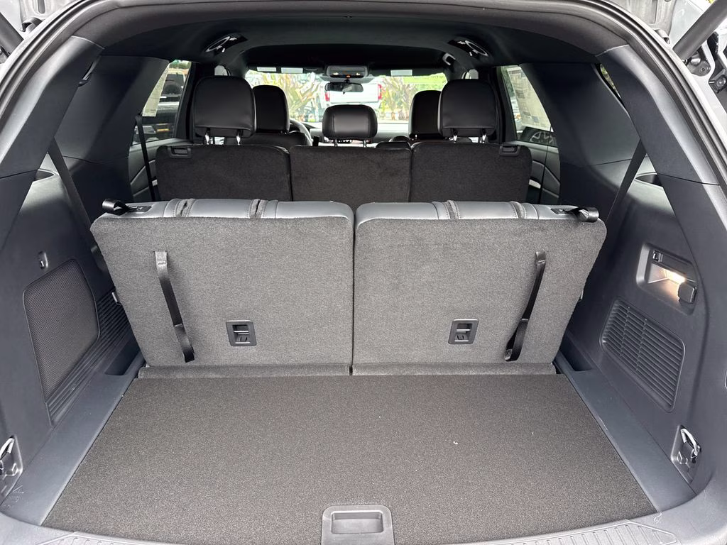 2026 Space White Metallic Ford Explorer ST-Line RWD SUV