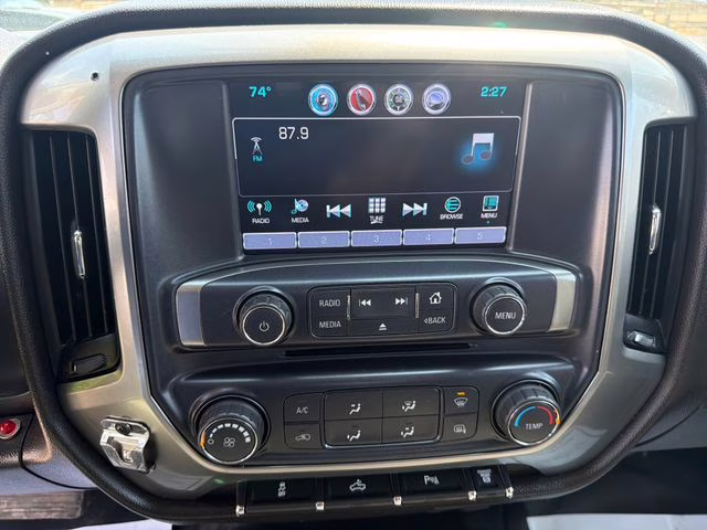 2018 Summit White Chevrolet Silverado 2500HD LT 4X4 Truck