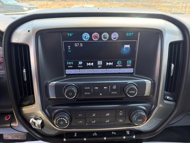 2018 Summit White Chevrolet Silverado 2500HD LT 4X4 Truck