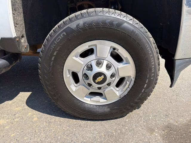 2018 Summit White Chevrolet Silverado 2500HD LT 4X4 Truck