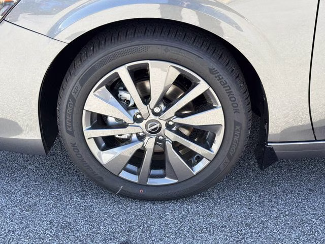 2026 Gun Metallic Nissan Sentra SL FWD Sedan