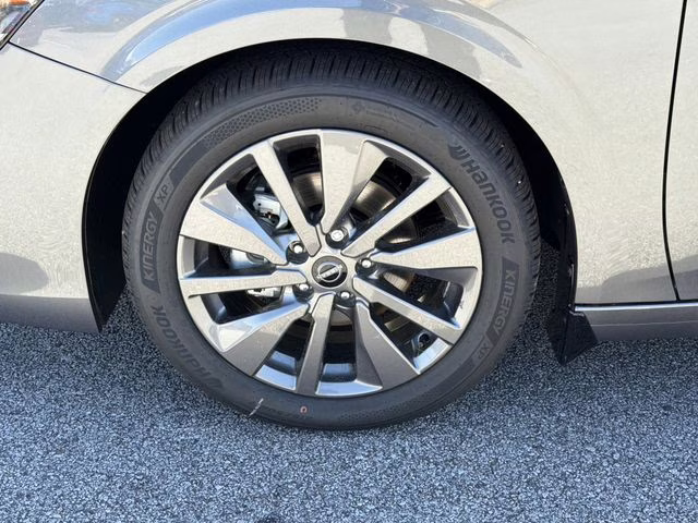 2026 Gun Metallic Nissan Sentra SL FWD Sedan