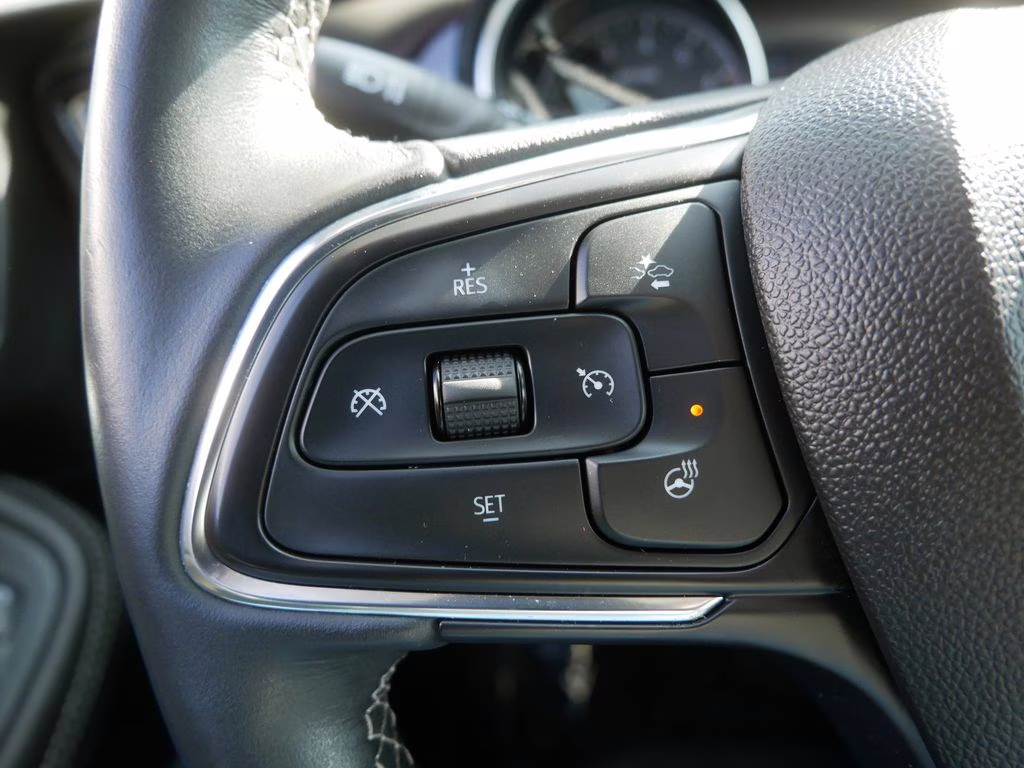 2023 White Frost Tricoat Buick Encore GX Essence AWD SUV