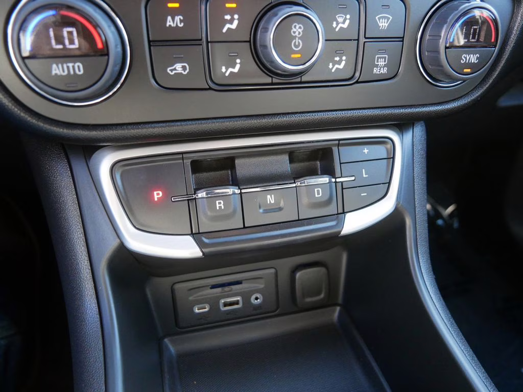 2023 Sterling Metallic GMC Terrain SLT AWD SUV