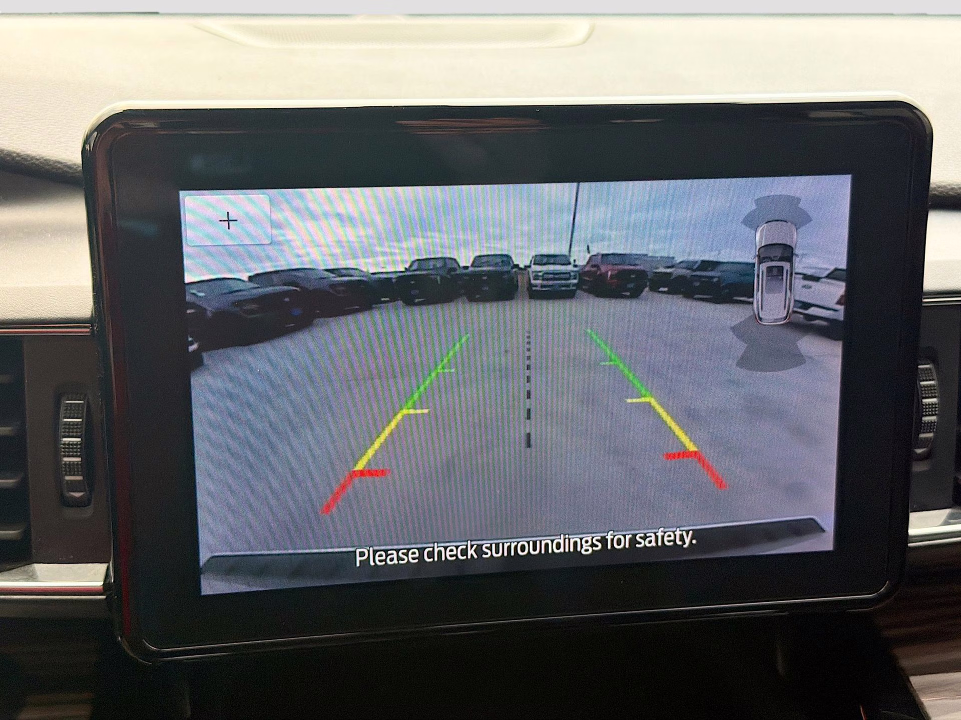 2023 Iconic Silver Metallic Ford Explorer Limited 4X4 SUV