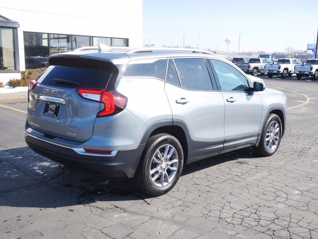 2023 Sterling Metallic GMC Terrain SLT AWD SUV
