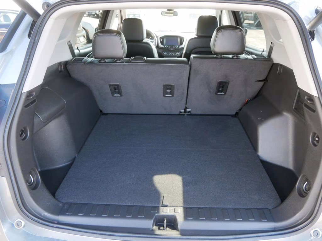 2023 Sterling Metallic GMC Terrain SLT AWD SUV