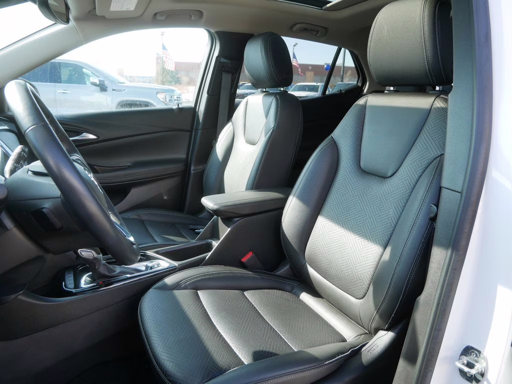 2023 White Frost Tricoat Buick Encore GX Essence AWD SUV