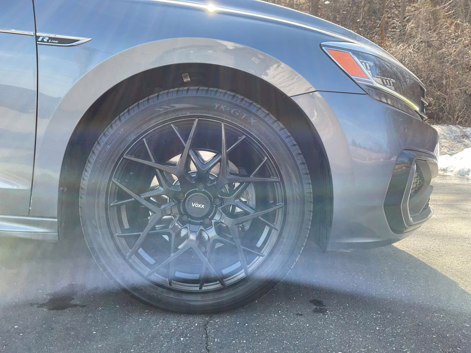 2022 Platinum Gray Metallic Volkswagen Passat 2.0T R-Line FWD Sedan