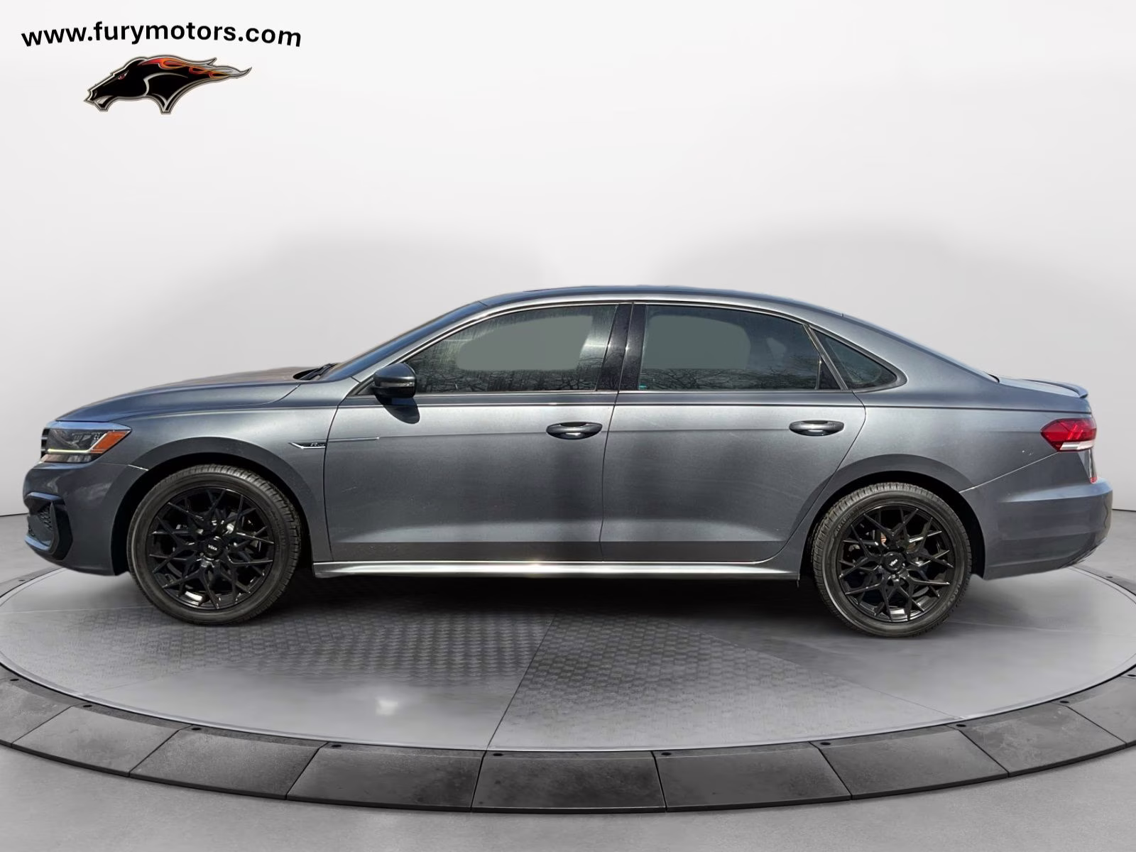 2022 Platinum Gray Metallic Volkswagen Passat 2.0T R-Line FWD Sedan