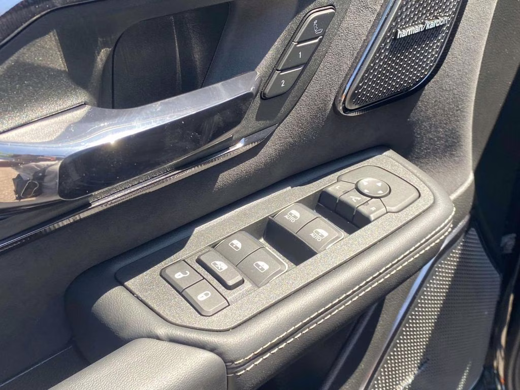 2026 Diamond Black Crystal Pearlcoat Ram 1500 RHO 4X4 Truck