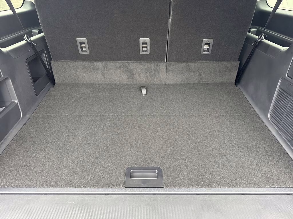 2026 Gray Metallic Ford Expedition Max Active RWD SUV