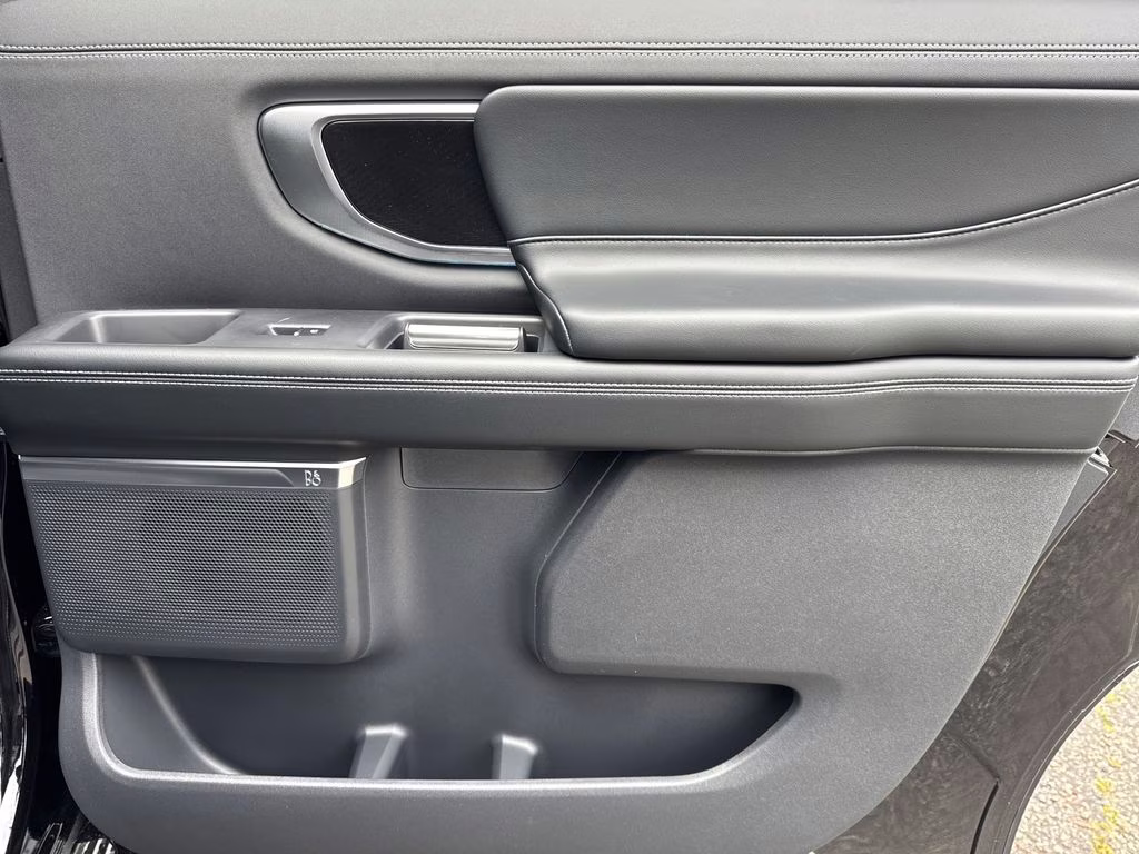 2026 Black Metallic Ford Expedition Max Platinum 4X4 SUV