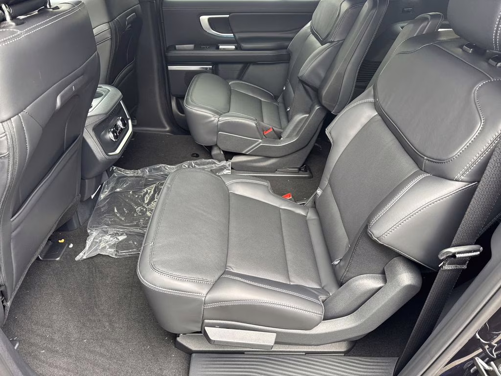 2026 Black Metallic Ford Expedition Max Platinum 4X4 SUV