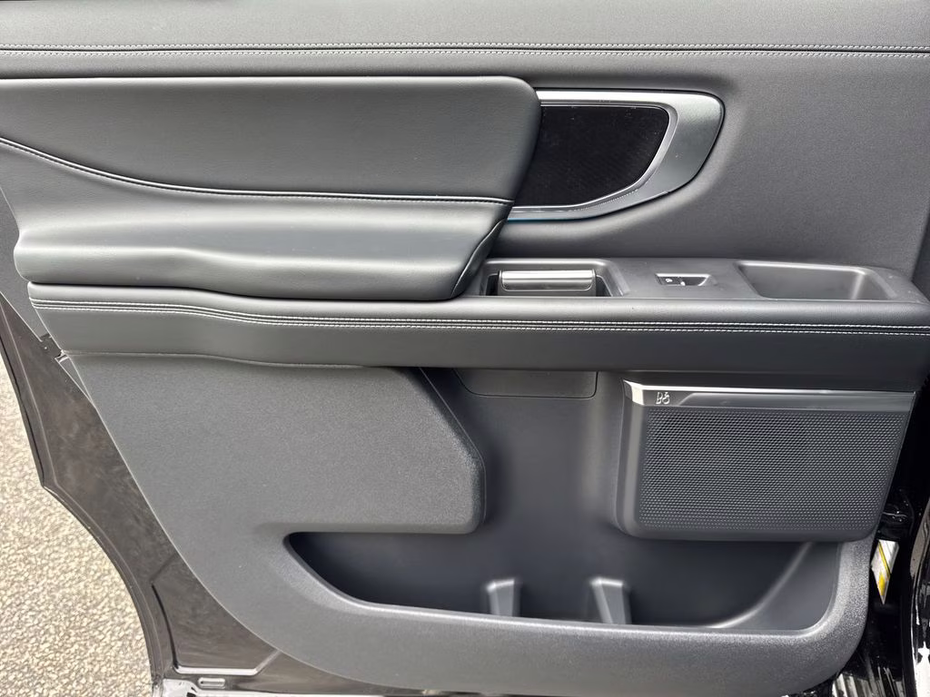 2026 Black Metallic Ford Expedition Max Platinum 4X4 SUV