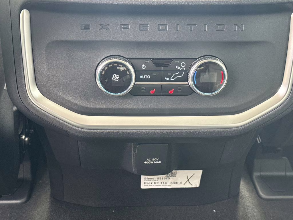 2026 White Metallic Ford Expedition Platinum 4X4 SUV