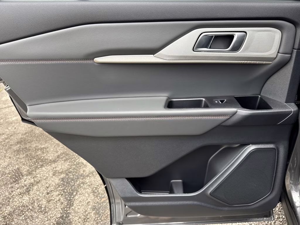 2026 Gray Metallic Ford Explorer Active RWD SUV