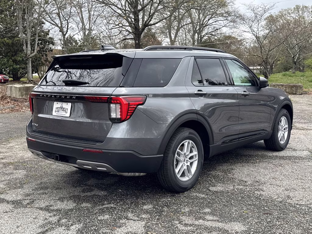 2026 Gray Metallic Ford Explorer Active RWD SUV