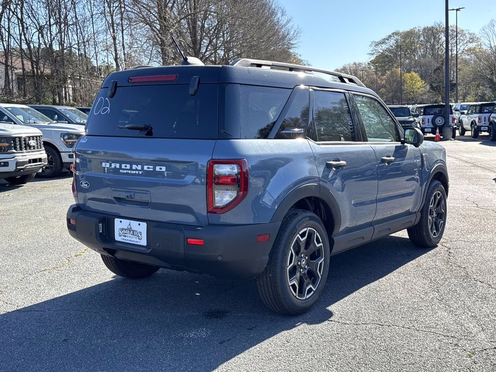 2026 Azure Gray Metallic Ford Bronco Sport Outer Banks 4X4 SUV