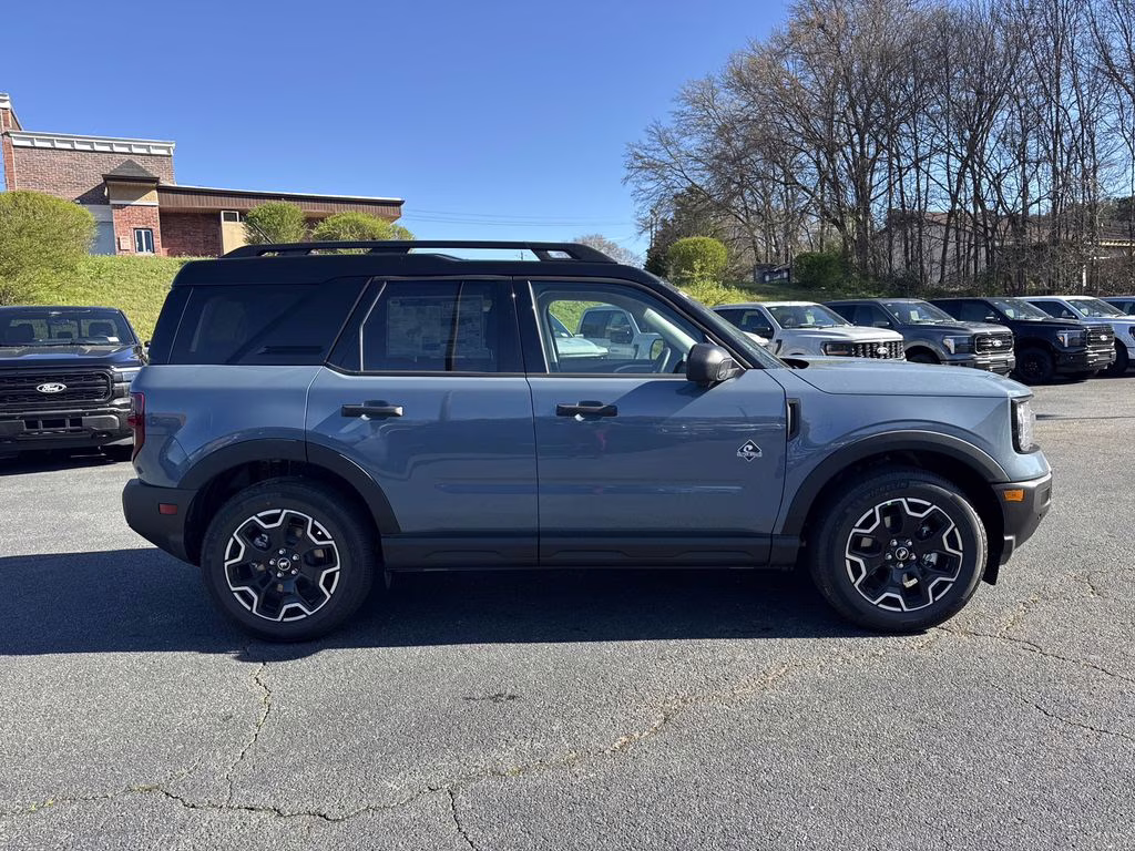 2026 Azure Gray Metallic Ford Bronco Sport Outer Banks 4X4 SUV