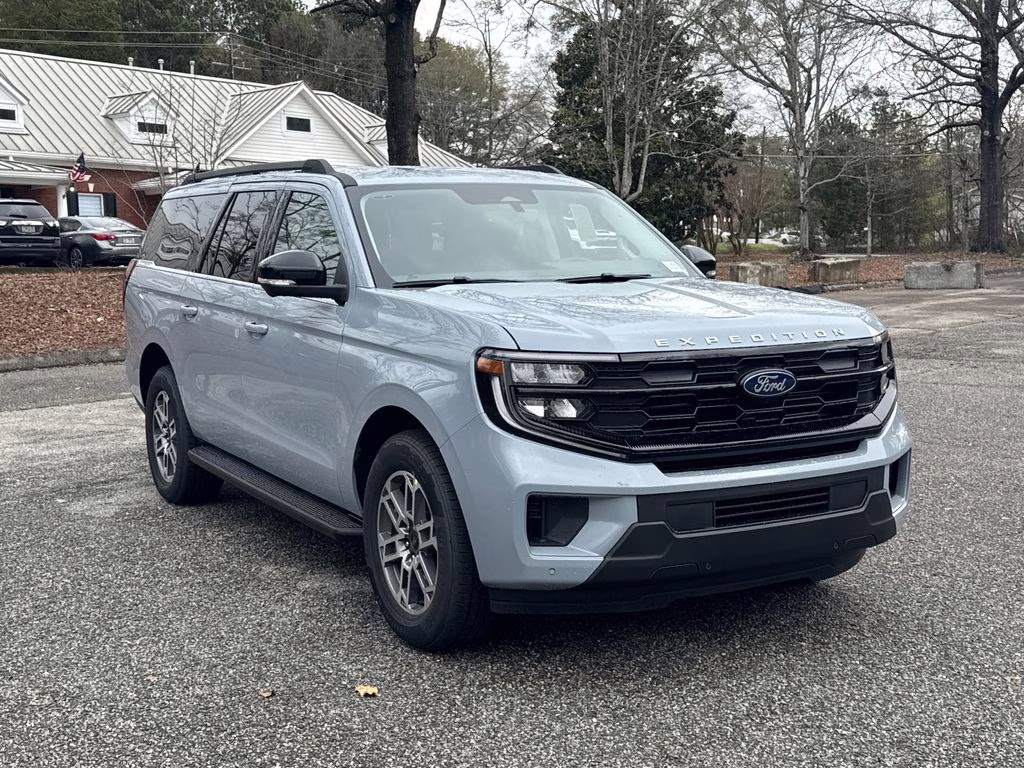 2026 Gray Metallic Ford Expedition Max Active RWD SUV