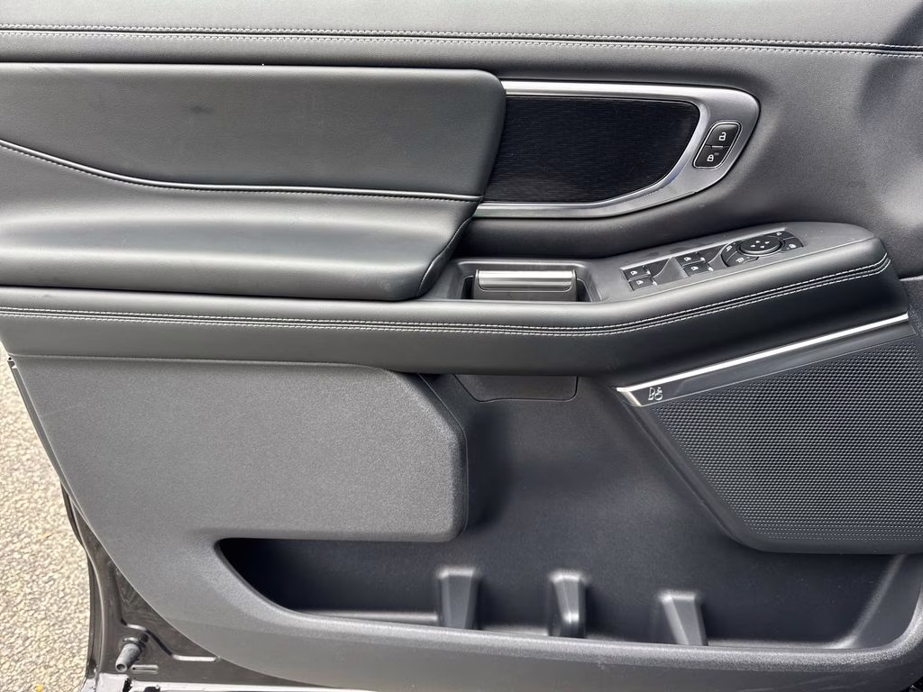 2026 Black Metallic Ford Expedition Max Platinum 4X4 SUV